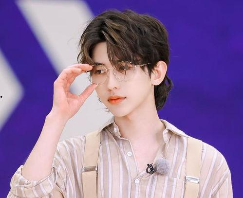 蔡徐坤爆料阵容视频,精彩内容抢先看！  第1张